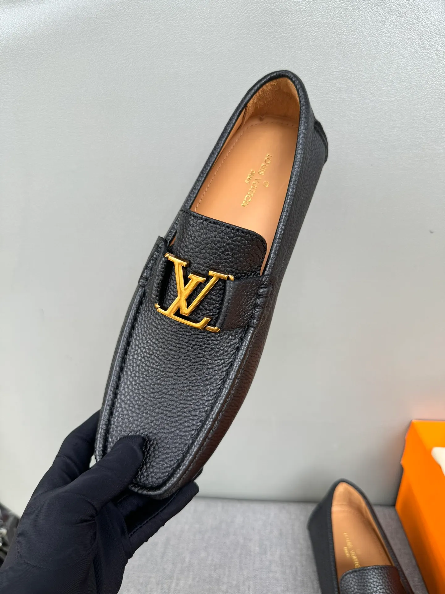 Batch 740💰[strong][strong][strong] Original order quality, new models at the counter, LV Louis Vuitton counter new models, handmade men's driving shoes, bean shoes, slip-on shoes, lazy shoes, exquisite hand-stitching, workmanship details comparable to the counters, Italian imported pebbled cowhide, water-dyed cowhide lining, sweat-absorbent and deodorant, black, 39-44 in large quantities in stock (38, 45 custom-made)